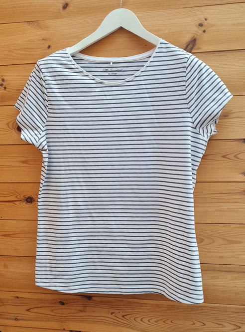 Women's Striped T-Shirt Size 18