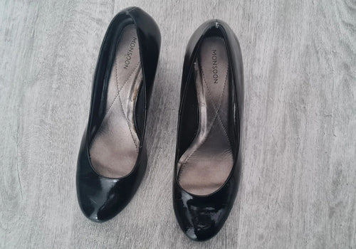 Women's Patent Leather Shoes Size 39