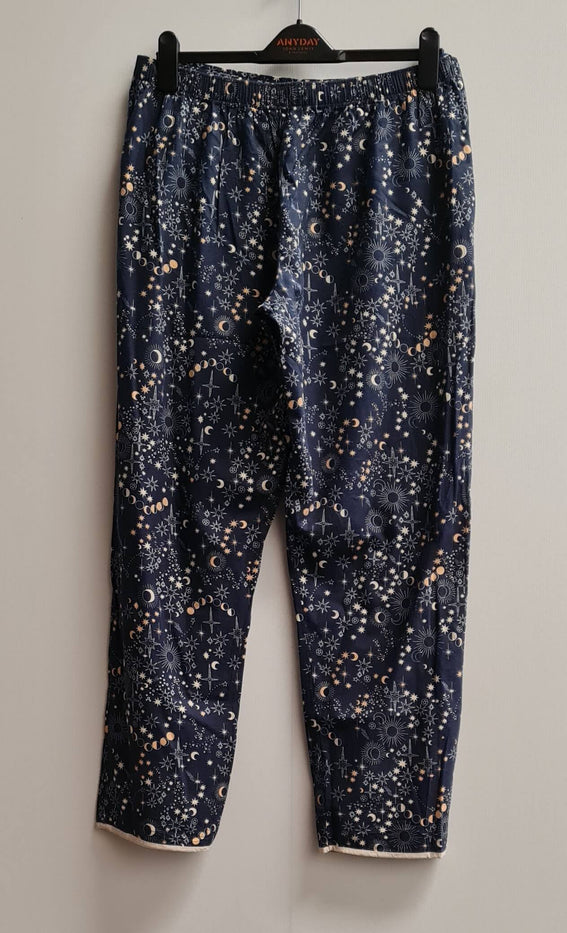 Women's Printed Pyjamas Set Size 16