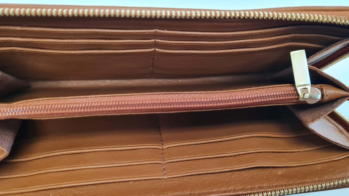 Women's Continental Leather Around Zip Purse