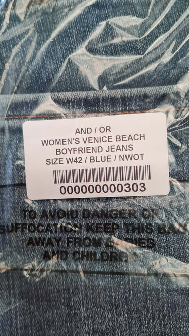 Women's Venice Beach Boyfriend Jeans W42