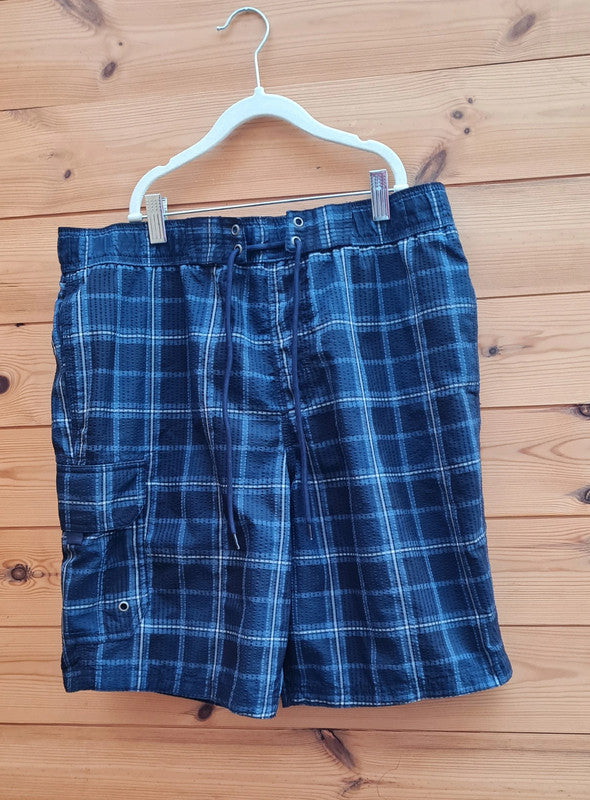 Men's Checked Shorts Size M