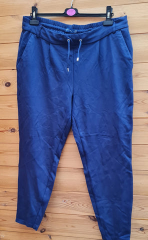 Women's Trousers Size 44