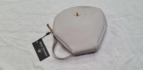 Women's Grey Beauty Travel Case