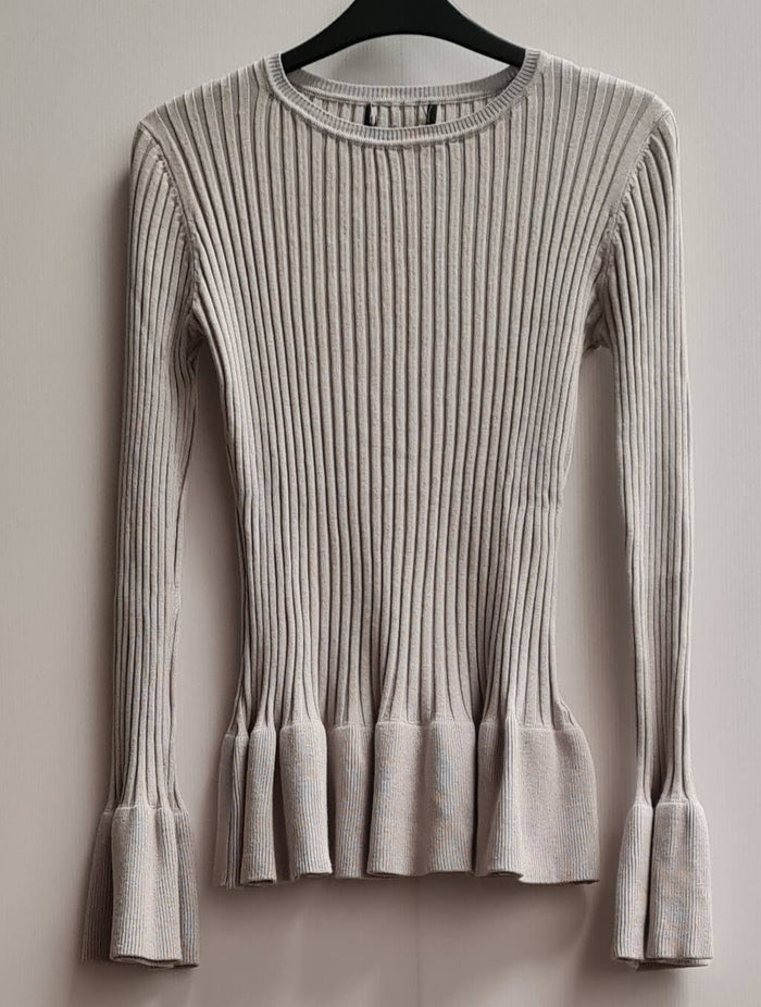 Women's Blouse With Spread Cuffs Size 8