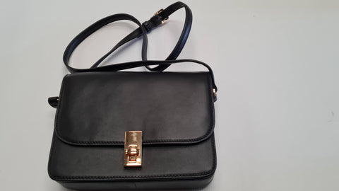 Women's Smooth Leather Flap Over Croos Body Bag
