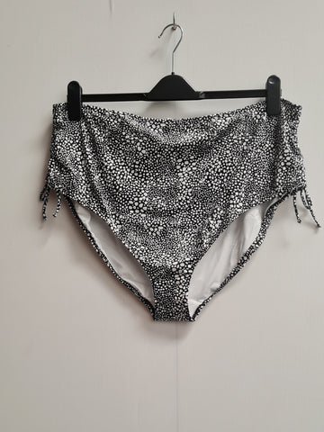 Women's Pebble Cove Bikini Briefs Size 26