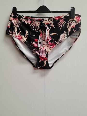 Women's Trop / Polka Flower Printed Bikini Briefs Size 24
